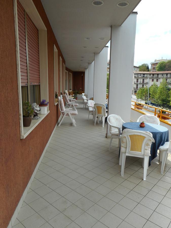 Hotel Gina Chianciano Terme Esterno foto
